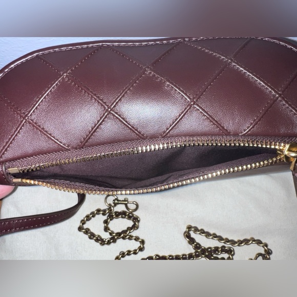 NWOT Tory Burch Fleming Soft Quilted Leather Burgundy Crossbody or Belt Bag - Picture 4 of 7